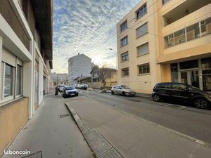 Local commercial 92 m²