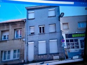 Maison 6 piéces + 130m2 avec gros travaux