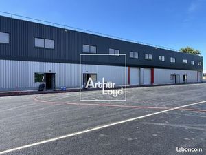Local industriel 5 368 m²