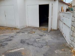 Place moto scooter à louer dans garage sur Toulon St roch