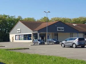 Local commerical 350m²