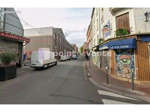 Local commercial 180 m²