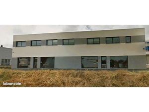 Local 85 m² artigues pres bordeaux