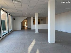 Local commercial 490 m² AVRILLE