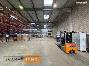 Local industriel 5 479 m²