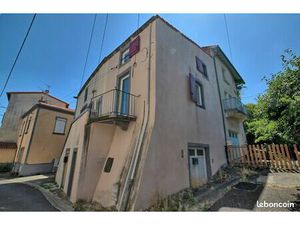 Maison de bourg avec garage moto