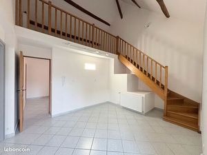 Local professionnel chessy