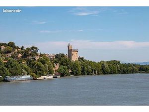 Terrain 1 000 m² Villeneuve Les Avignon