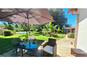 Maison indépendante  4 chambres  Piscine  vues Pyrénées