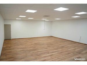 Bureau 78m2 tout compris