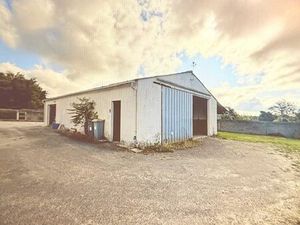 Terrain viabilisé et clôturé de 925m²