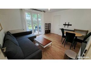 F2 meublé proche RER A