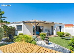 Maison contemporaine 96 m² – 2019 – Suite parentale – Impasse calme – Royan