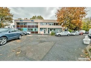 Local d'activité 342 m²