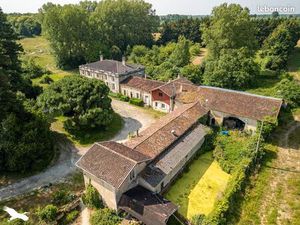 Ferme 13 pièces 650 m²
