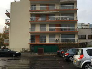 Grand T1 avec kitchenette et balcon