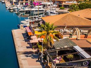 À VENDRE – Restaurant d’exception à Saint-Raphaël  en bord de mer