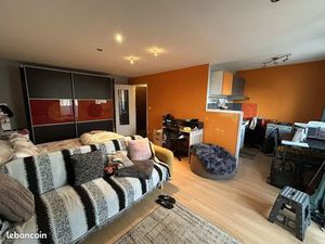 Studio 1 pièce 32 m²