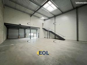 Local bureaux 313 m²