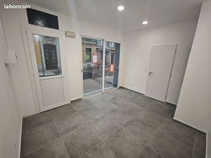 Local commercial à louer – Emplacement – Centre-ville