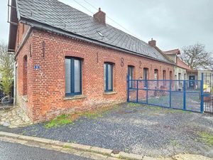 Longère de caractère à fort potentiel – 147 m² habitables – Nombreuses dépendances