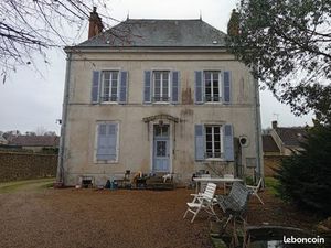 Grande maison ancienne