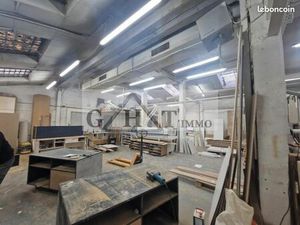 Local bureaux 490 m²