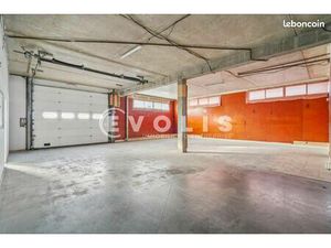 Local d'activité 400 m²