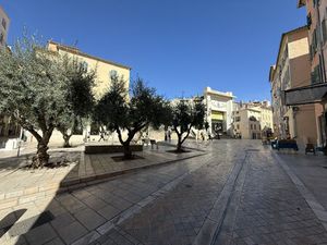 Vente appartement 2 pièces 50 m² Toulon (83000)