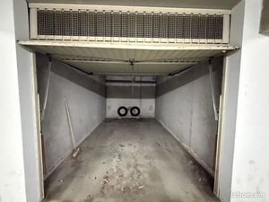 Parking/box 15 m² Croix