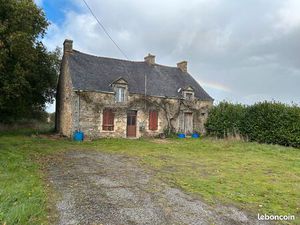 Longère en pierres à rénover – Terrain constructible – Baud (56)