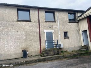 Bureau et petit stockage