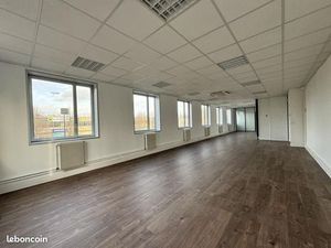 Bureaux 475 m²