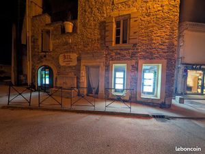 1 Local commercial + 2 appartements