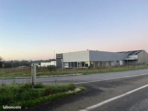 Local 350 m² Quimper