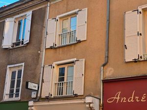 Proche Carmes petite maison de ville mitoyenne sans jardin