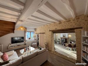 Maison moderne de 105 m² avec jardin de 600 m²  terrasse  pergola et garage