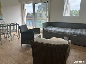 T2  231 avenue Saint Symphorien  balcon  parking