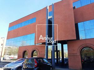 Bureaux 2 992 m²