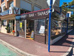 Bar restaurant licence 4