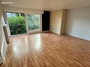 Appartement vide 3 pièces Garches