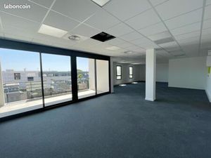 Bureaux 337 m²