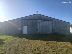 Local Saint-Sauveur-des-Landes