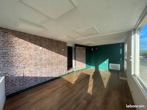 Local 37 m² Saintes