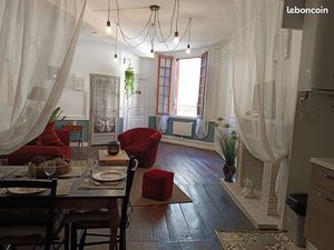 Ensemble locatifs centre ville 4 appartements  1 maison  2 garages