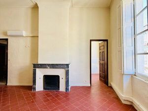 Bureau Local Professionnel Centre Ville Nîmes à louer