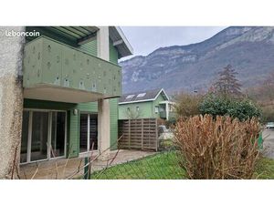 Appartement 3 pieces 73 m2 rez de jardin sans vis a vis