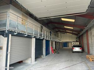 Hangar 460 m2 11 Garages + Stationnement