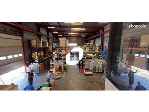 Local d'activité 700 m²