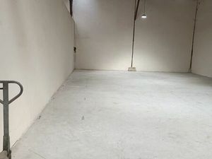 Entrepôt 130 M2 A LOUER